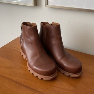 Sorel Joan of Arctic Boots Size 9